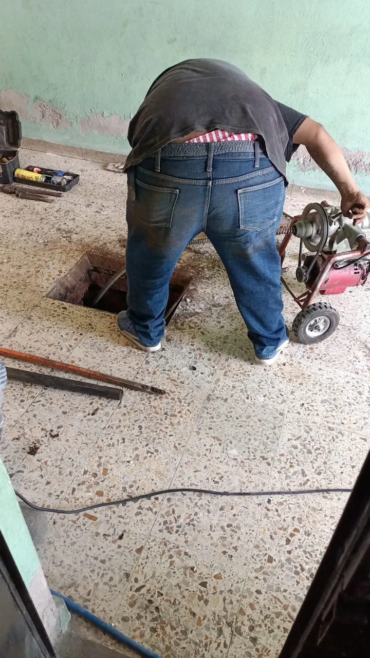 Servicio de Plomería en la Colonia Pueblo Axotla