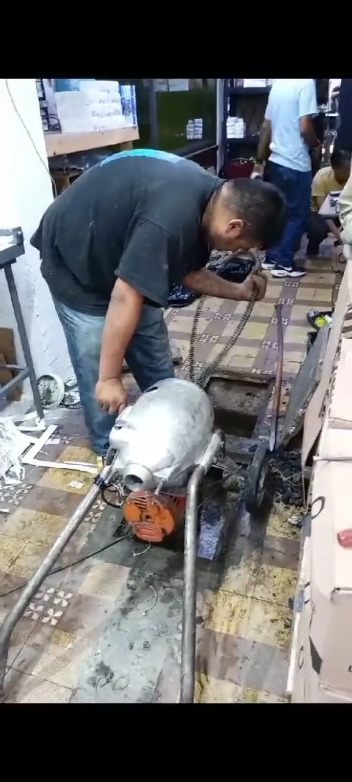 Servicio de Plomería en la Colonia Zenón Delgado